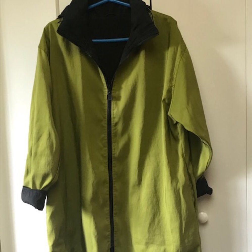 Raincoat - Reversible - Picture 2 of 3